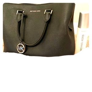 Michael Kors Savannah bag . Great condition.